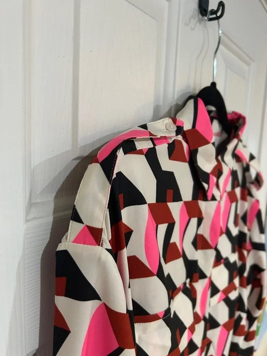Express Geometric Print Shirt Dress in Pink & Black NWT - Picture 6 of 8